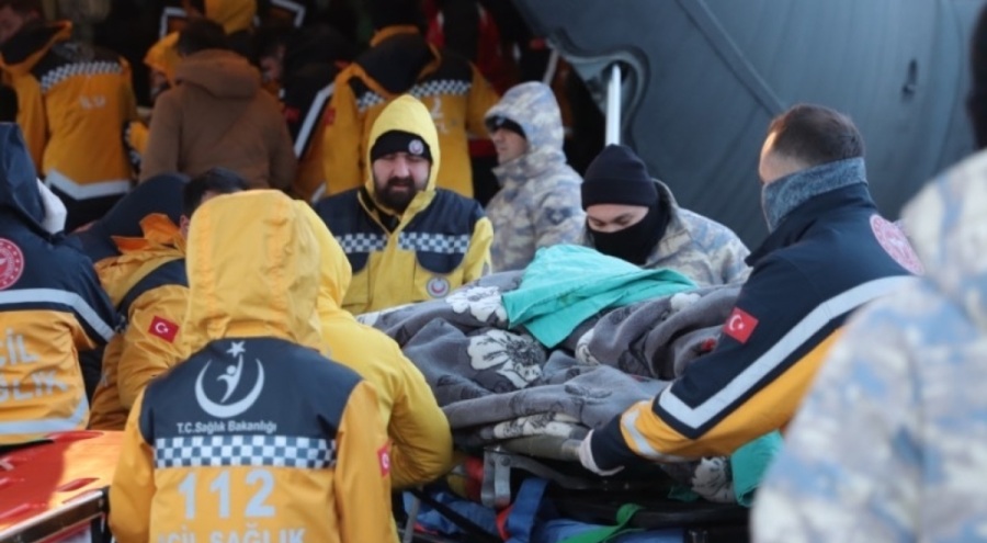 İstanbul'a getirilen 4 bin 575 depremzede taburcu edildi