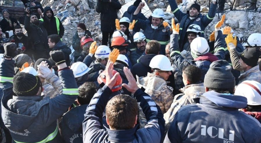 198 saat sonra kurtarılan Baki Yeninar, protein tozu içerek yaşama tutunmuş