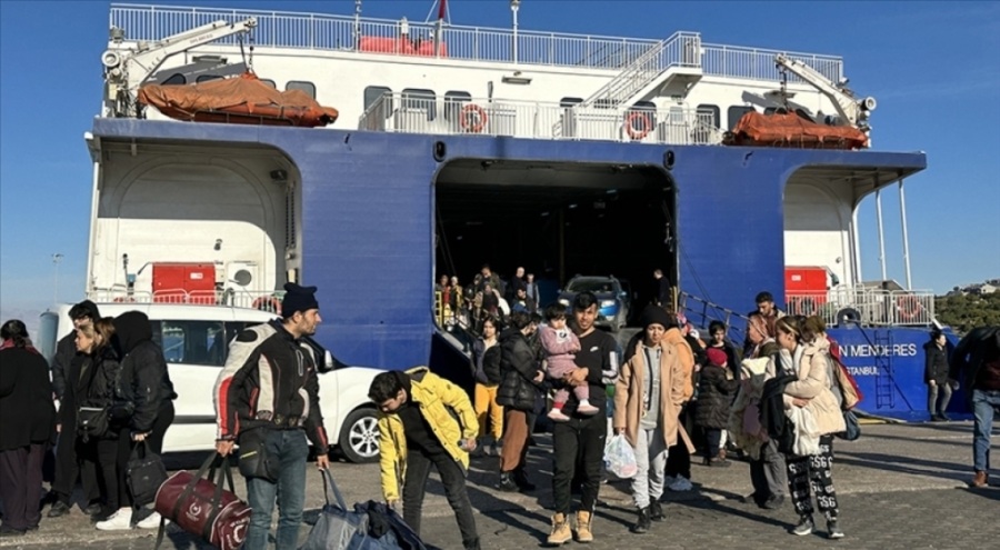 180 depremzede Hatay'dan gemiyle İzmir'e getirildi