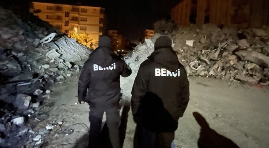 Deprem bölgesinde görev yapan 7 bin 589 bekçi 497 zanlıyı yakaladı