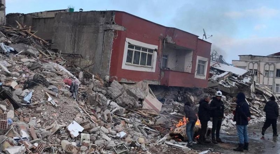 İngiltere'den afet bölgelerine 25 milyon sterlinlik yardım