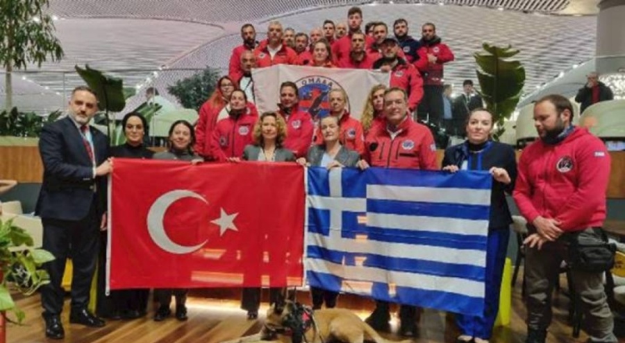 Yunan kurtarma ekibi ülkesine döndü: Türk halkından çok ilgi gördük