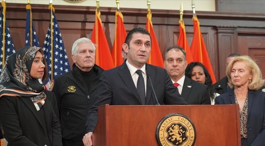 New York'ta depremzedeler için dua edildi