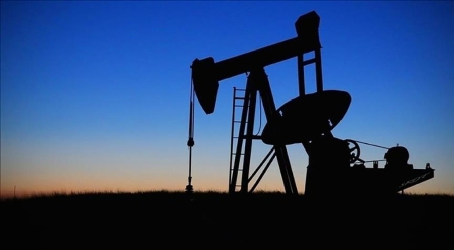 ABD'nin ticari ham petrol stokları 471 milyon 400 bin varile yükseldi