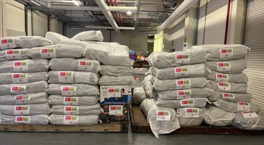 Aşkabat Büyükelçiliğinin topladığı 1500 battaniye ile 10 jeneratör afet bölgesine ulaştırıldı