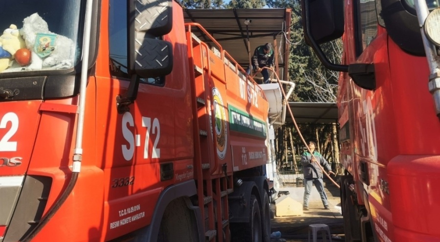 Depremzedeler için can suyu oldular