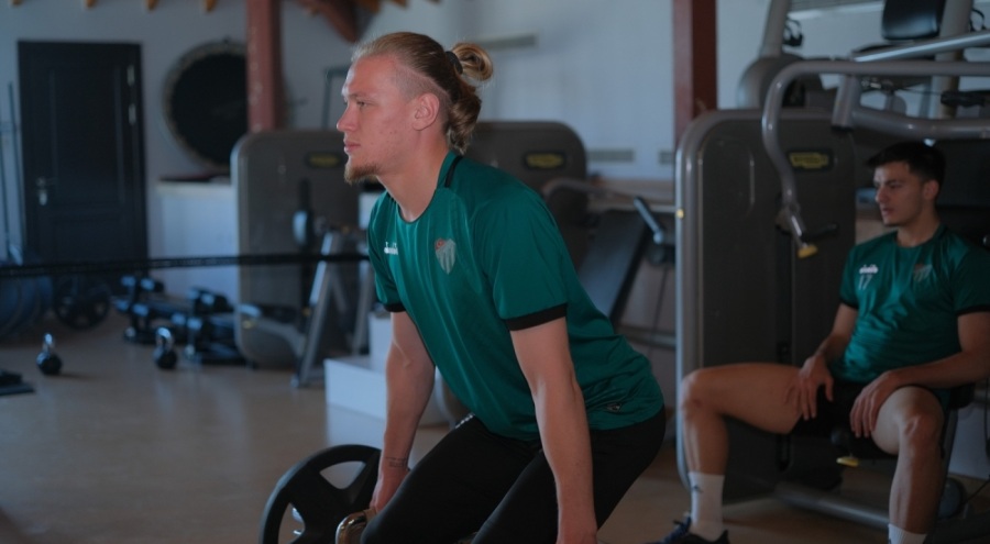 Bursaspor salonda kuvvet çalıştı