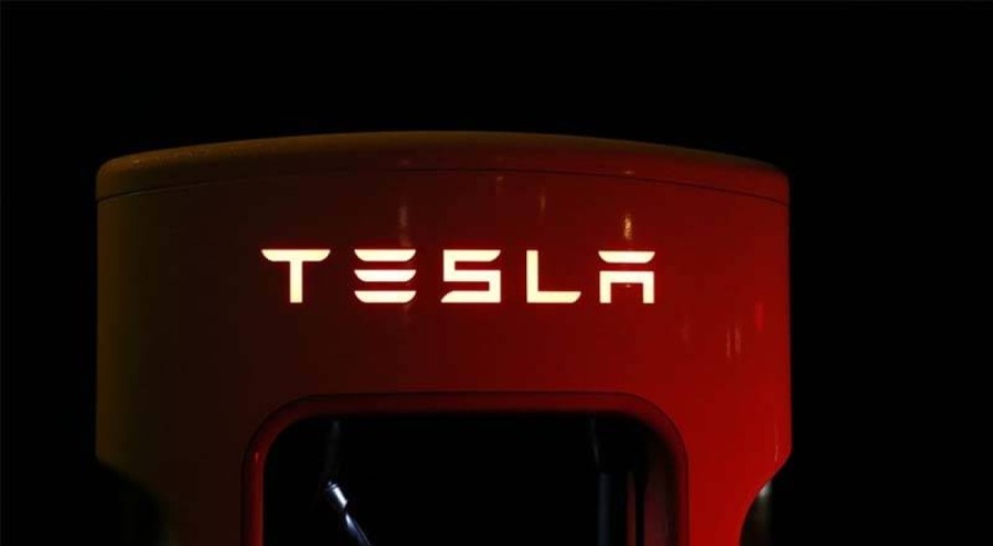Tesla, 363 bine yakın aracını geri çağırdı