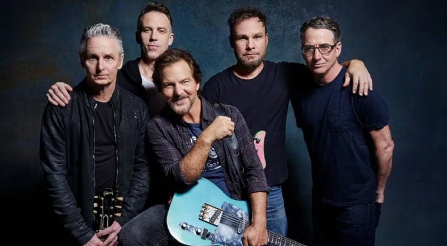 Pearl Jam'dan depremzedeler için kampanya: İmzalı afiş hediye edilecek