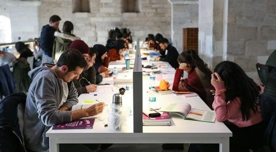 Türk Eğitim Vakfı'ndan depremzedelere burs desteği