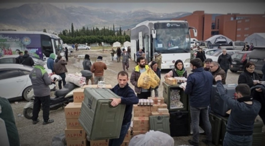 BUYSAD üyelerinden deprem bölgesine mobil mutfak desteği