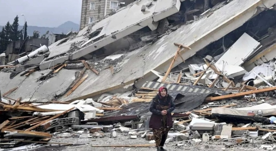 Malatya'da yıkılan binalara ilişkin 13 kişi hakkında tutuklama kararı