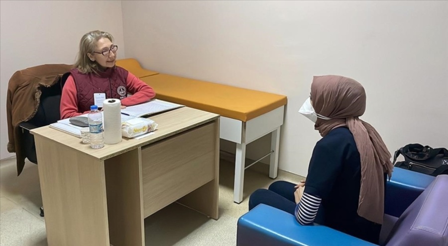 Depremzede sağlık çalışanlarından "Bizim de desteğe ihtiyacımız var" çağrısı