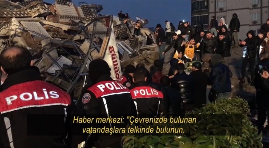 Polisin depremzedeleri kurtarma çabası telsiz kayıtlarında