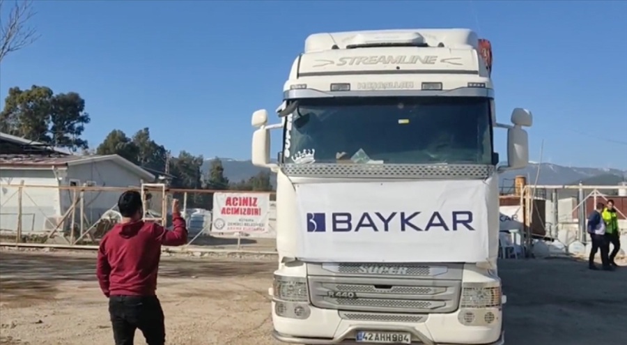 Baykar'ın Kadın hijyen kitlerini taşıyan tırı Hatay'a ulaştı