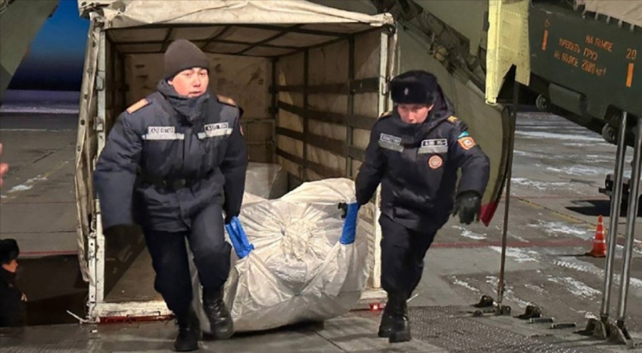 Kazakistan'ın gönderdiği 55 ton ek insani yardım Gaziantep'e ulaştı