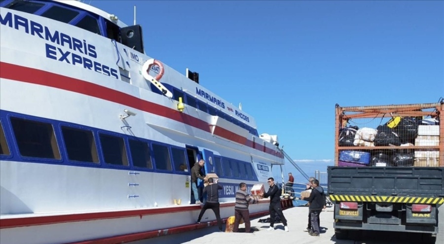Rodos ve İstanköy'den, afetzedeler için yardım gelmeye devam ediyor