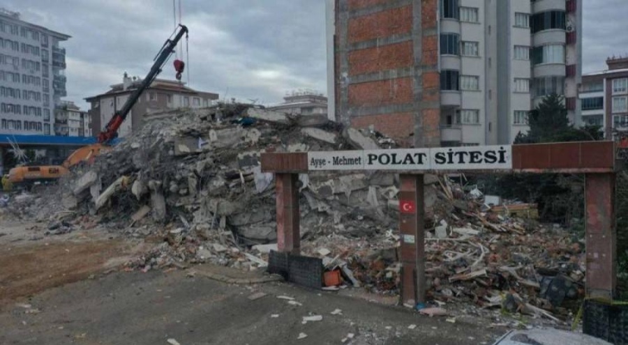 Gaziantep'te enkazdan 2 milyon dolar çıktı