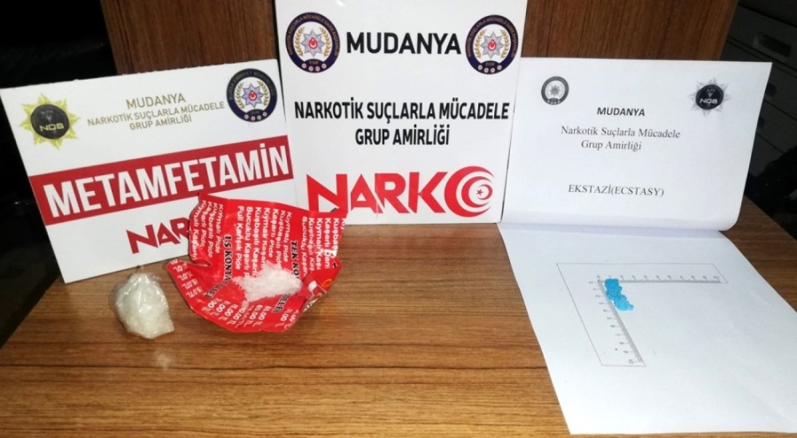 Mudanya'da uyuşturucu bulunduran 2 kişi yakalandı