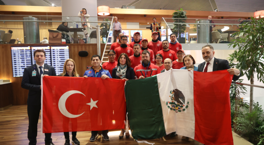 Meksikalı arama kurtarma ekibi alkışlarla uğurlandı