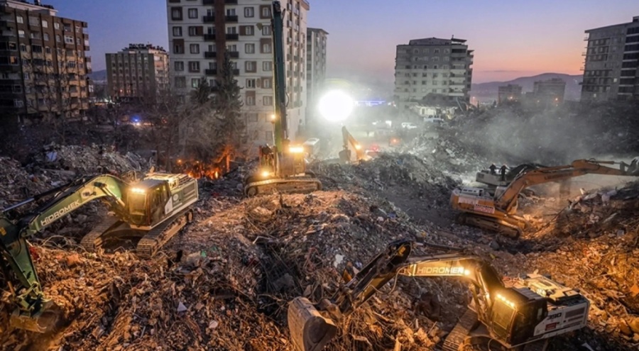 Ebrar Sitesi'ndeki dehşet anları kamerada!