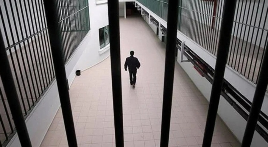 Depremde firar eden 80 kişi daha yakalandı