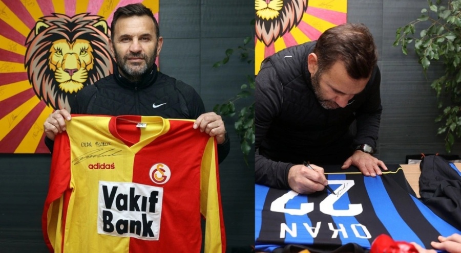 Okan Buruk formalarını depremzedeler için bağışladı