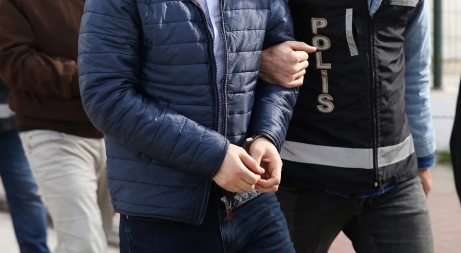 Bursa'da uyuşturucu operasyonunda yakalanan 3 şüpheliden 1'i tutuklandı