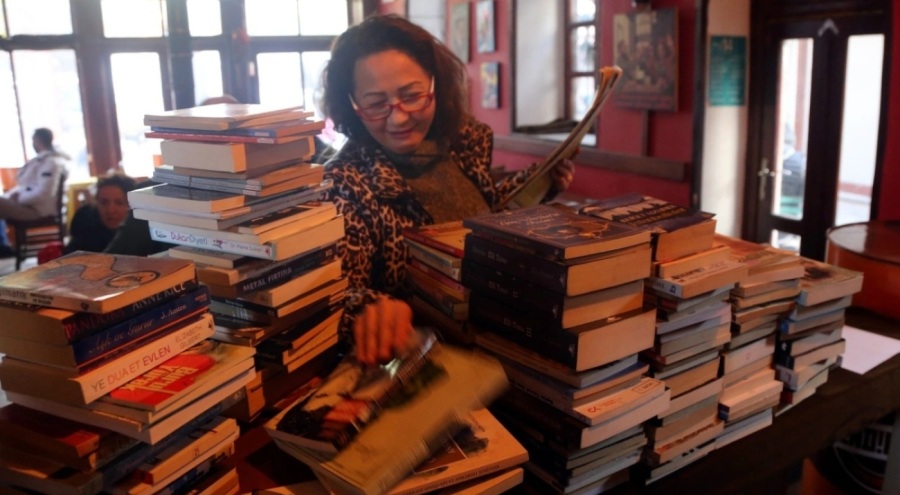 Muğla'da yapılan kitap mezadının geliri, depremzede çocuklara gönderilecek