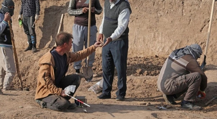 Sümerlere ait 4500 yıllık "Kayıp Saray" gün yüzüne çıkarıldı