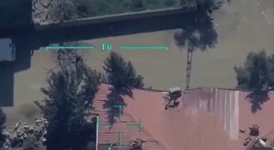 Enkazdan hırsızlık yapan şüphelilere İHA ile suçüstü