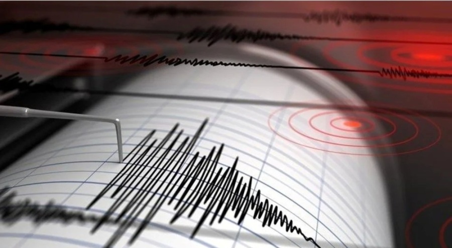 Deprem bölgesinde korkutan artçı sarsıntılar devam ediyor