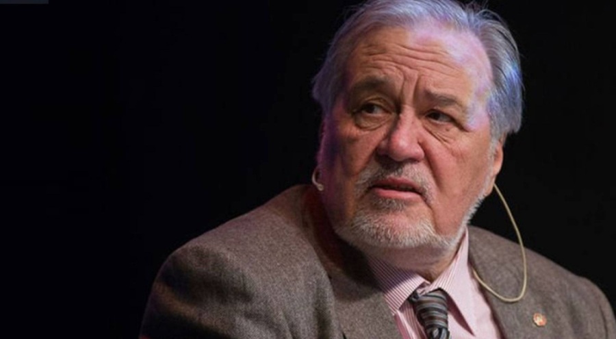 İlber Ortaylı:  Toplumumuz hak etmediği bir yetersiz ve kötü sistemin esiri halinde