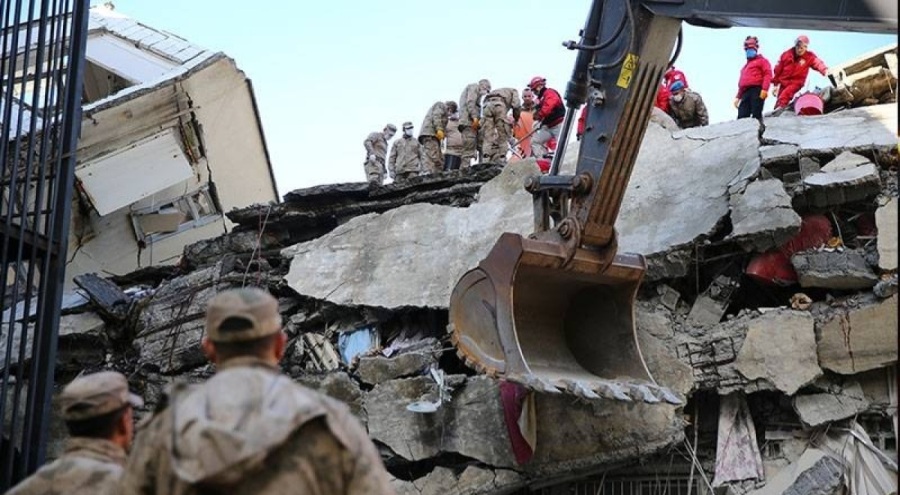 11 yıl önce 'yıkılır' raporu verilen hastanenin enkazında 70 kişi hayatını kaybetti