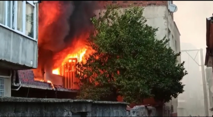 Bursa Selamet Mahallesi'nde yangın