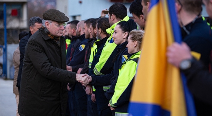 Bosna Hersek'ten gelen arama kurtarma ekipleri ülkelerine uğurlandı