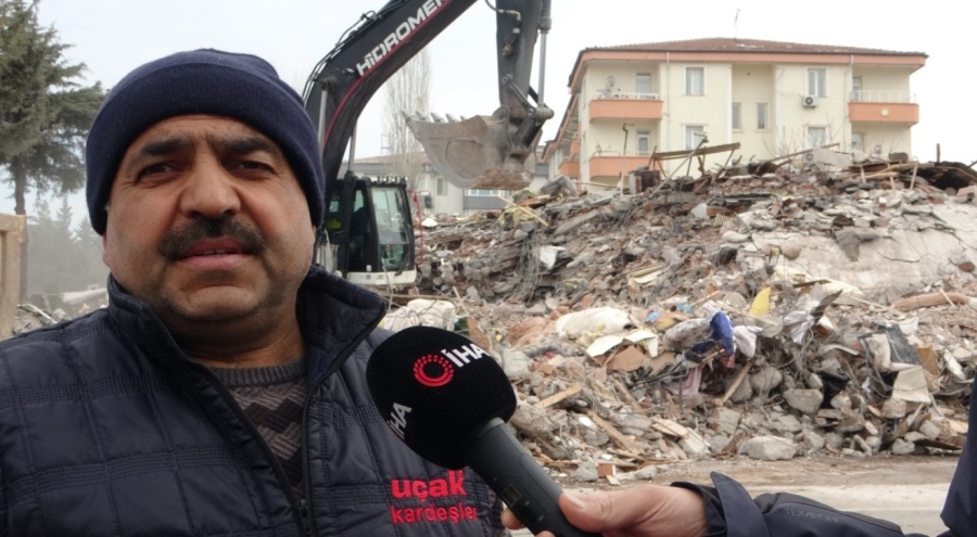 17 kişinin hayatını kaybettiği Hayat Sitesi'nin kapıcısı o anları anlattı