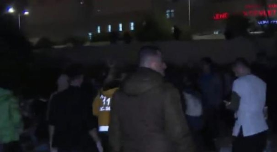 İskenderun Devlet Hastanesi tedbir amaçlı tahliye ediliyor