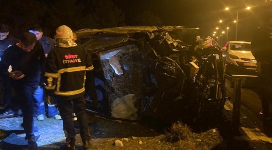 Siirt'te kayan otomobil şarampole devrildi: 5 yaralı