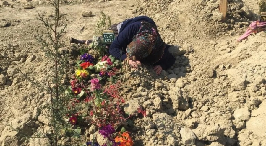 Çocuklarını kaybeden annenin feryadı: Ben hanginize sarılayım, hanginizle hasret gidereyim