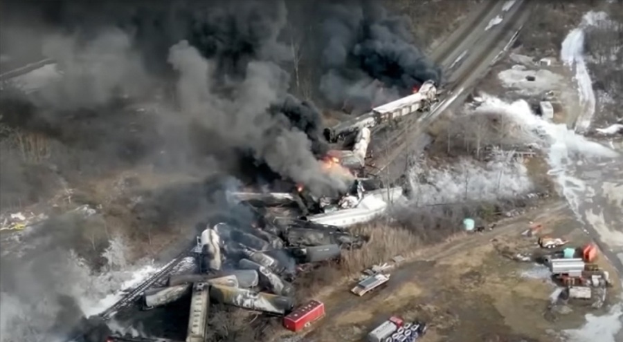 Ohio'da çevresel felakete yol açan demir yolu firması tüm zararı karşılayacak