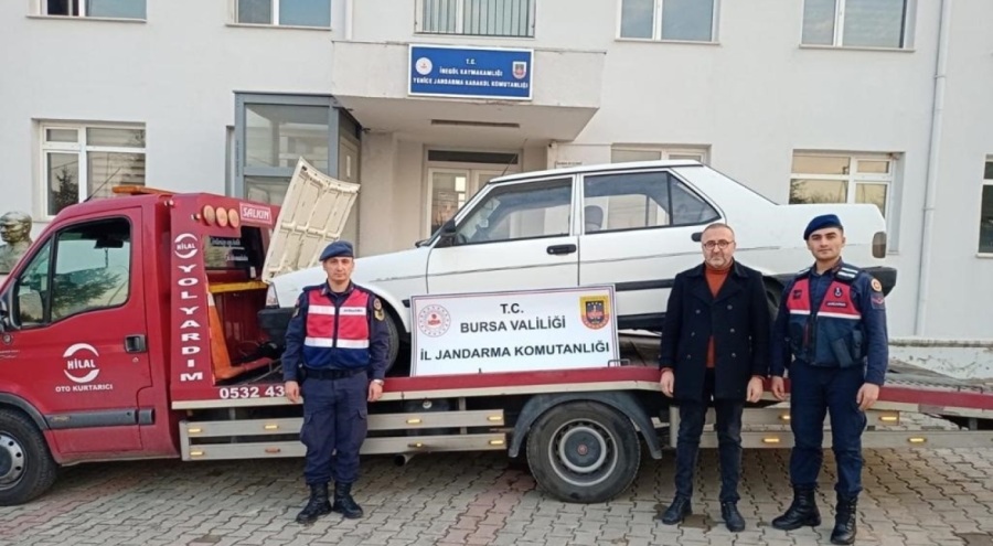 Bursa İnegöl'de otomobili çekiciye koyarak çaldı