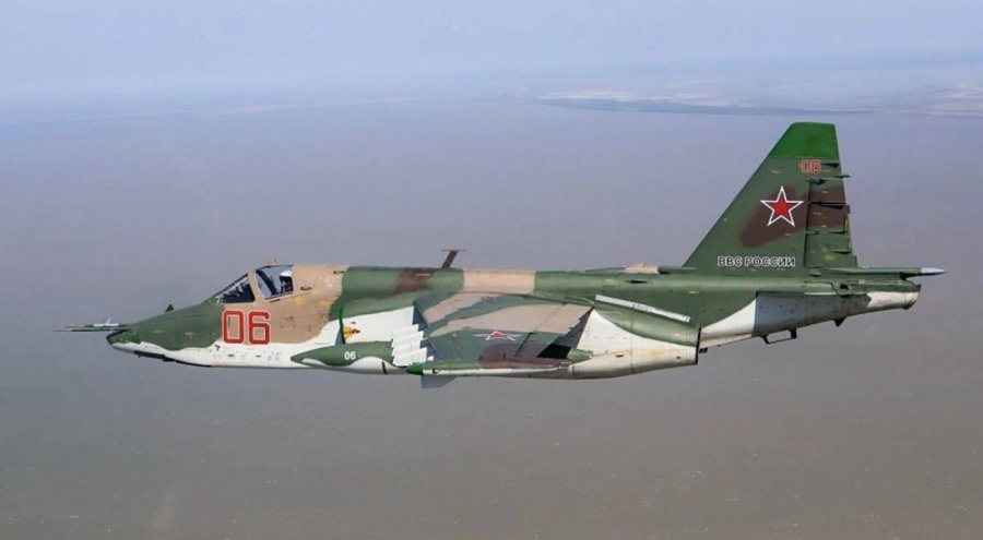 Rus uçağı Ukrayna sınırında düştü