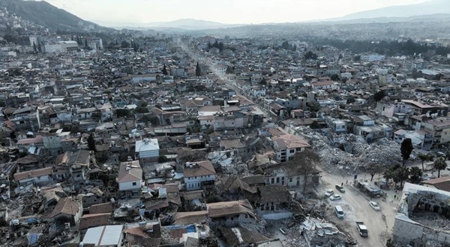 İmamoğlu: Afet bölgelerinde yeni konutların yapımı bir seçim yatırımına dönüşmemeli