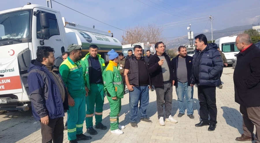 Bursa Osmangazi Belediye Başkanı Dündar deprem bölgesinde