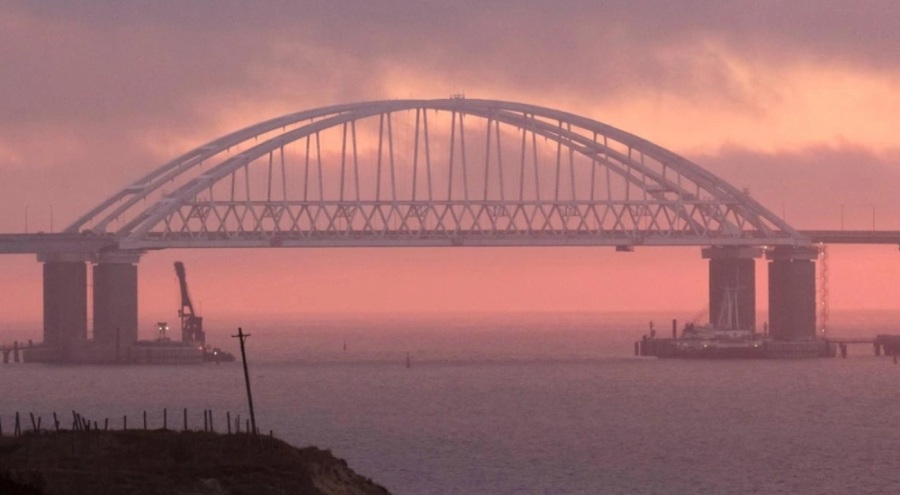 Kerç Köprüsü yeniden trafiğe açıldı