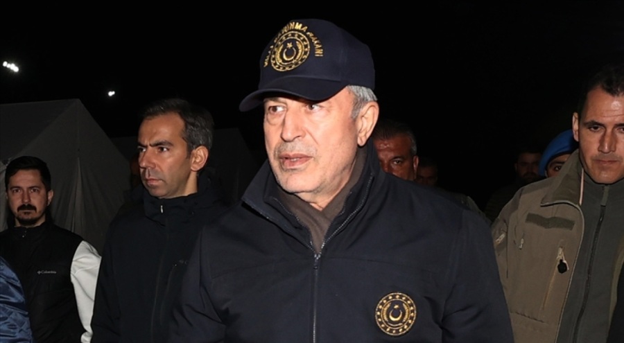 Milli Savunma Bakanı Akar, Hatay'da gece çalışmaları değerlendirdi