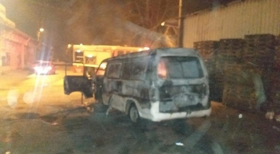 Bursa'da minibüs küle döndü