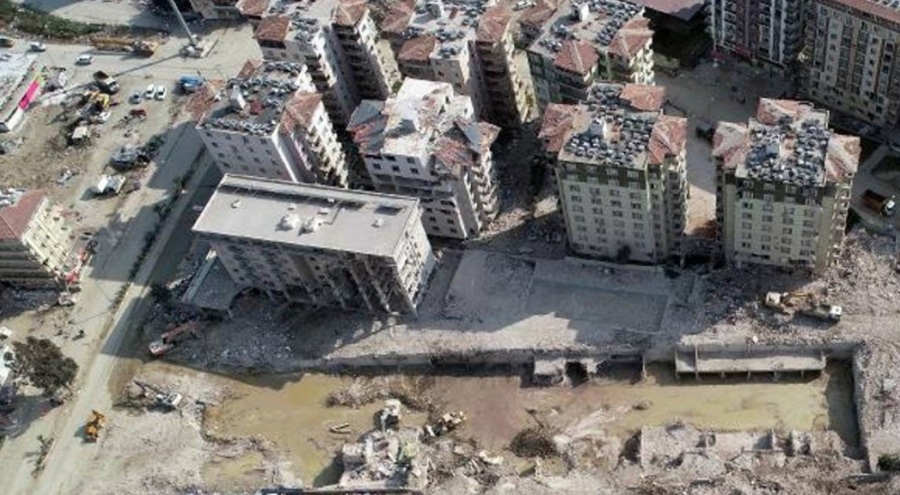 Onlarca kişiye mezar oldu, Rönesans Rezidans'ın enkazı kaldırıldı