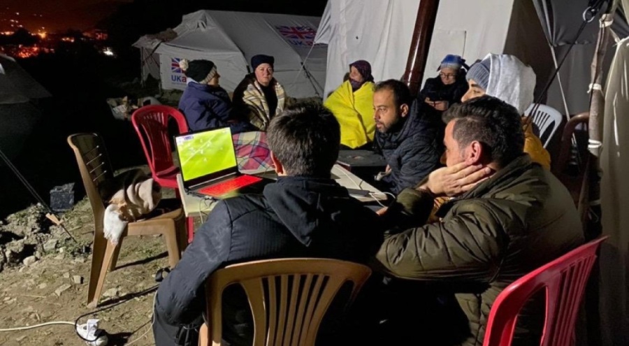 Fenerbahçe'den karşılaşmayı çadırda takip eden depremzedelere mesaj